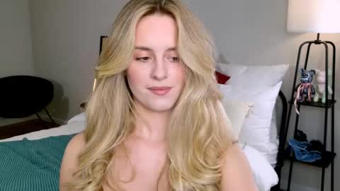 Anita online show from 10/11/25, 02:15