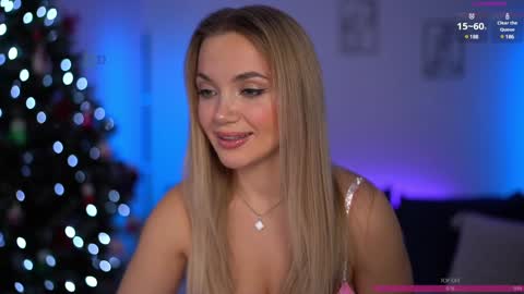 Im Anita thumb up me please its important online show from 12/18/24, 08:36