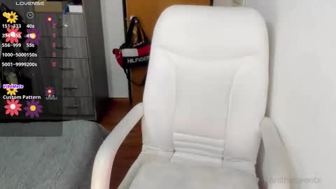 anita sweet online show from 10/27/25, 10:41