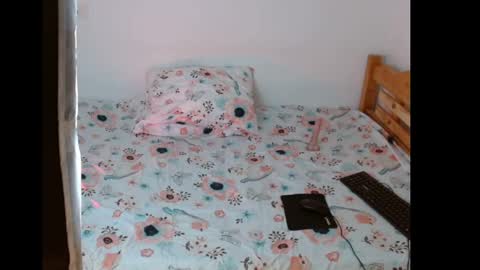 anitaturnerr online show from 02/19/25, 01:40