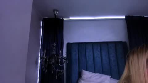 Anittatoro  online show from 11/16/25, 06:02