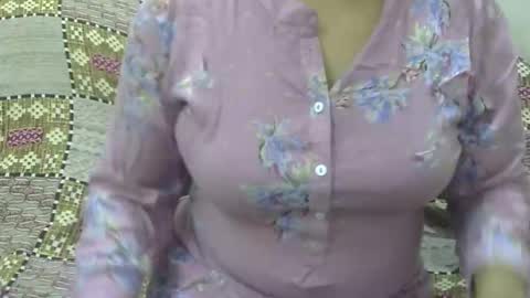 Snapshot of anjali_dogra786 chatting on 10/05/25, 12:14 anjali_dogra786 online show from 10/05/25, 12:14