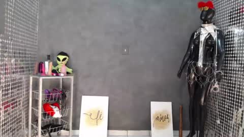 Snapshot of anjinhama chatting on 06/10/26, 01:21 Hello My name is NaiaraPv is OPEN online show from 06/10/26, 01:21
