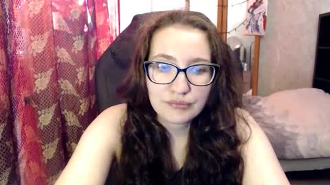 Snapshot of ankey_rayah chatting on 05/08/26, 12:54 Nameless online show from 05/08/26, 12:54