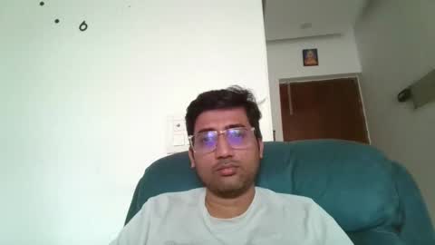 Snapshot of ankur1722 chatting on 11/08/25, 06:35 Slave looking for Mistress online show from 11/08/25, 06:35
