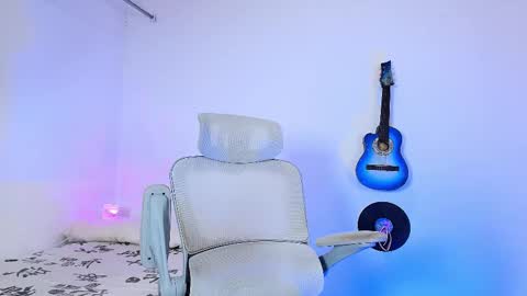 Anky online show from 09/17/25, 12:23