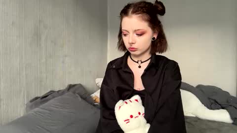 Snapshot of anmixhot chatting on 11/17/25, 10:43 AnmiXHot online show from 11/17/25, 10:43