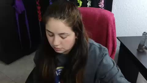 Snapshot of ann_cohen chatting on 09/10/25, 12:32 Only fans   online show from 09/10/25, 12:32
