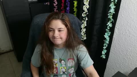 Snapshot of ann_cohen chatting on 10/14/25, 12:55 Only fans   online show from 10/14/25, 12:55
