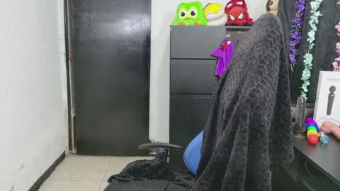 Only fans   online show from 04/07/26, 11:21