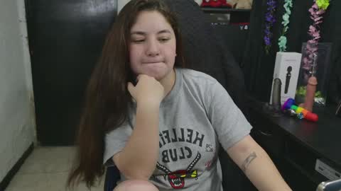 Only fans   online show from 04/23/26, 12:29