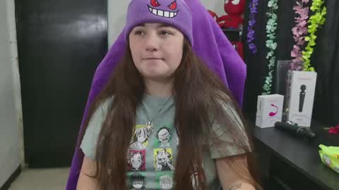 Snapshot of ann_cohen chatting on 05/11/26, 04:04 Only fans online show from 05/11/26, 04:04