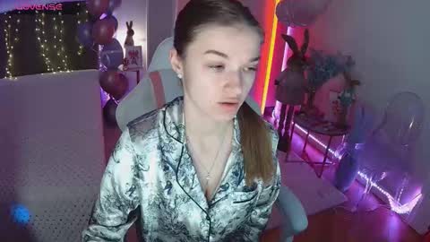 ann_woood online show from 03/23/26, 07:01