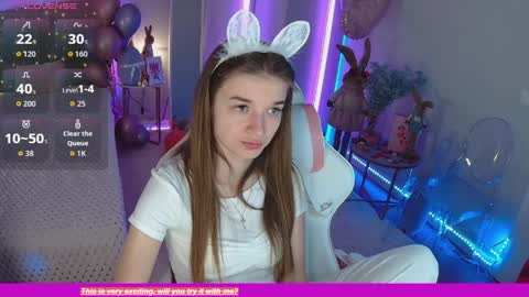 ann_woood online show from 03/27/26, 08:26