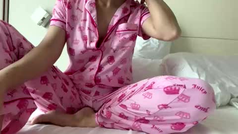 Anna online show from 04/02/26, 07:06