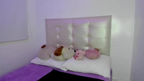 Snapshot of anna_blade_ chatting on 09/12/25, 02:28 ANNA online show from 09/12/25, 02:28