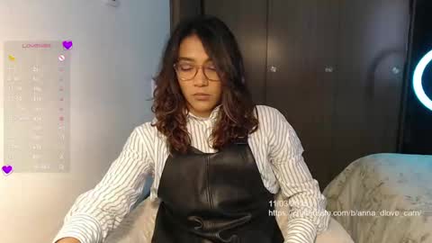 Anna online show from 03/11/25, 03:34