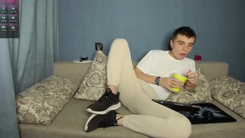 Snapshot of anna_jason chatting on 12/29/24, 04:08 Fansly Jason sweet ass online show from 12/29/24, 04:08