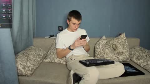 Snapshot of anna_jason chatting on 12/29/24, 07:11 Fansly Jason sweet ass online show from 12/29/24, 07:11