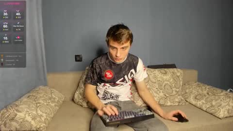 Snapshot of anna_jason chatting on 02/12/25, 04:00 Fansly Jason sweet ass online show from 02/12/25, 04:00