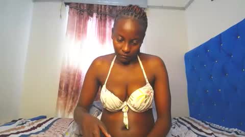 Snapshot of anna_kinky1 chatting on 02/13/26, 08:43 anna kinky1 online show from 02/13/26, 08:43