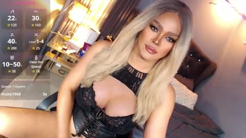 Miss Anna online show from 05/26/26, 01:01