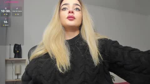 Anna online show from 12/25/24, 03:49