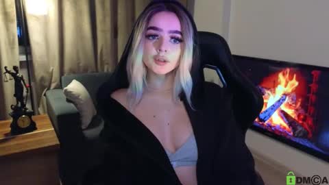 Anna online show from 02/07/25, 06:13