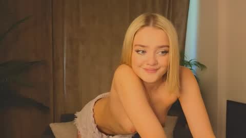 Anna online show from 04/24/26, 01:02