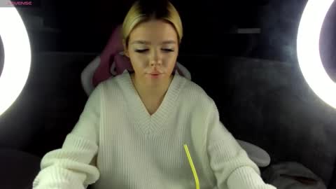 Anna online show from 12/18/25, 11:44