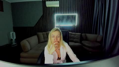 Snapshot of anna_snow9 chatting on 10/13/25, 05:40 anna_snow9 online show from 10/13/25, 05:40