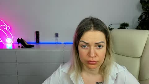 Snapshot of anna_snow9 chatting on 03/16/26, 08:29 anna_snow9 online show from 03/16/26, 08:29