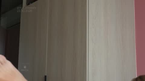 Snapshot of anna_ssweety chatting on 10/23/25, 02:44 Anna fansly anna sssweety online show from 10/23/25, 02:44