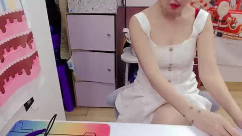 Snapshot of anna_xyz chatting on 12/15/25, 02:05 anna_xyz online show from 12/15/25, 02:05