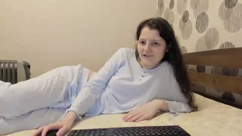 annaahcharm online show from 06/05/26, 10:26