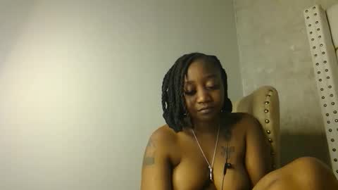 Annabel online show from 09/19/25, 08:31