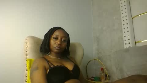 Annabel online show from 09/26/25, 07:18