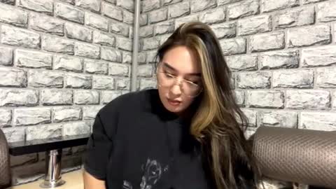 Sarah online show from 10/01/25, 04:02