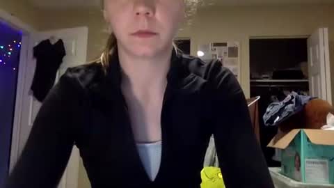Snapshot of annabellemonroe69 chatting on 11/24/25, 12:38 annabellemonroe69 online show from 11/24/25, 12:38