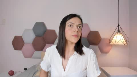 AnnaBrooks online show from 04/10/26, 12:05