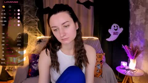 Snapshot of annacooleman_ chatting on 10/27/25, 03:21 Anna online show from 10/27/25, 03:21