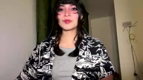 Snapshot of annacrow chatting on 02/24/26, 12:41 Anna online show from 02/24/26, 12:41