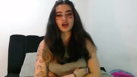 Snapshot of annacrow chatting on 05/29/26, 12:08 Anna online show from 05/29/26, 12:08