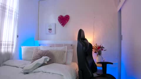 Snapshot of annadu011 chatting on 02/11/25, 06:55 Annadu011 online show from 02/11/25, 06:55