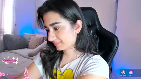 Snapshot of annadu011 chatting on 02/14/25, 05:36 Annadu011 online show from 02/14/25, 05:36