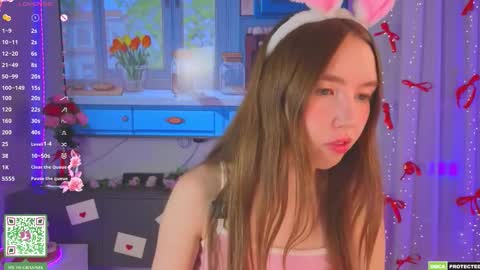 Holly Molly Im Polly online show from 03/29/26, 07:36