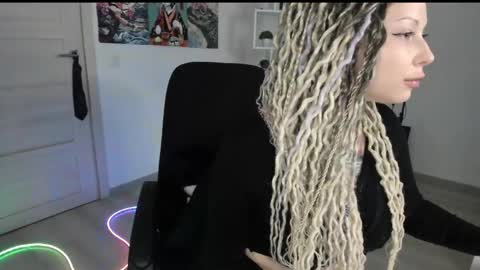 Snapshot of annanebula chatting on 04/26/26, 05:43 Anna online show from 04/26/26, 05:43