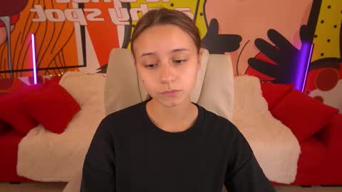 Anna online show from 10/25/25, 01:07