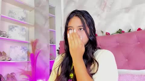 Snapshot of annaqueen_ chatting on 10/29/25, 04:20 Anna online show from 10/29/25, 04:20