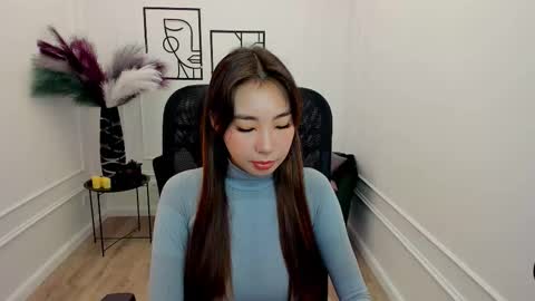 Anna online show from 11/17/25, 11:16